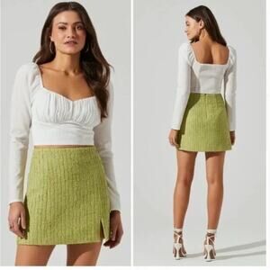 ASTR the Label Sweetheart Crop Top Size XL White Long Sleeve